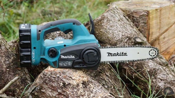 Makita Akku Kettensäge DUC 252 36 Volt Test