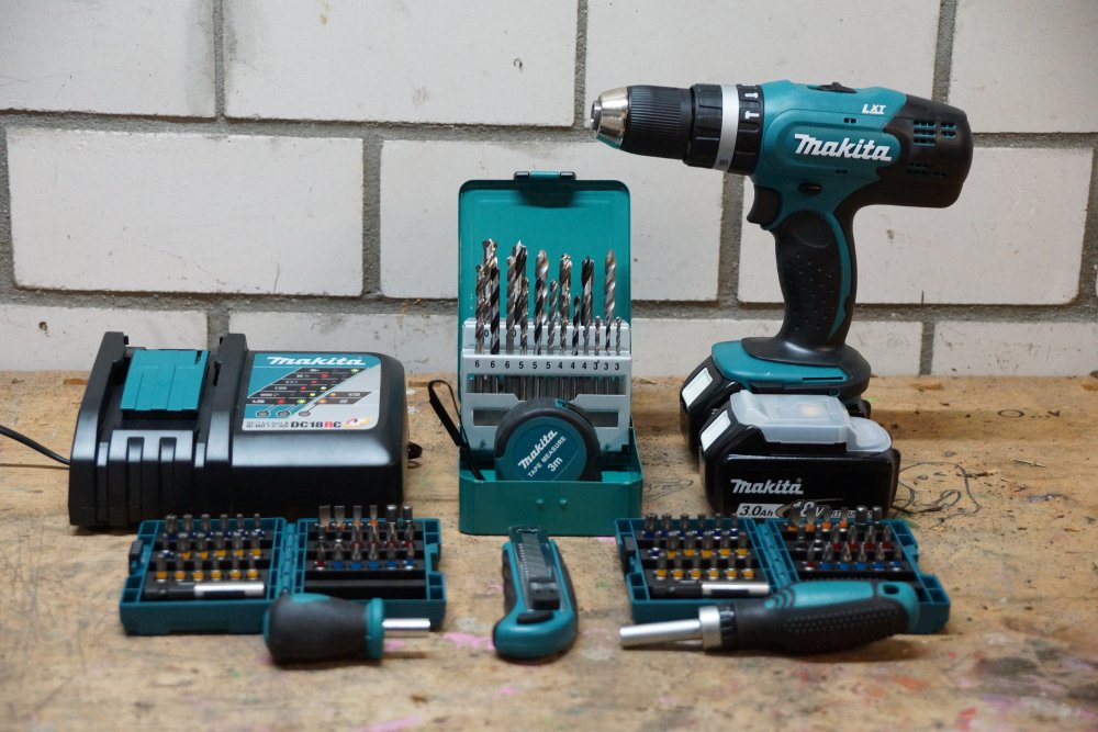 Makita DHP453RFX2 Test - Lieferumfang