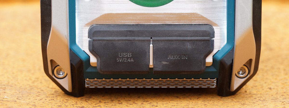 usb aux anschluss makita radio