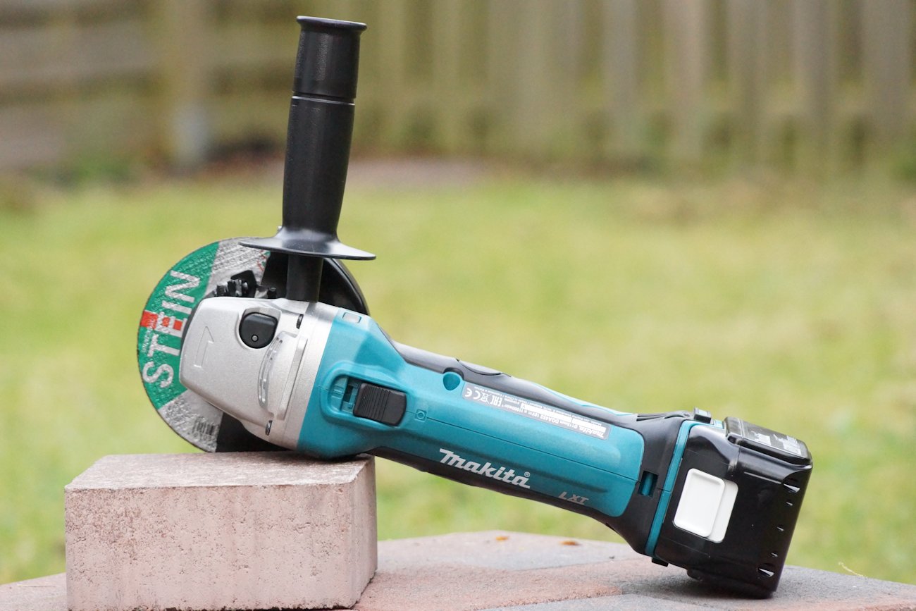 Makita DGA452Z Akku Winkelschleifer Test